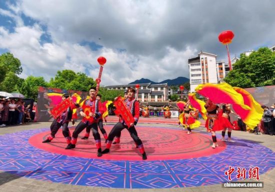 4��19�գ�ũ�����³����������Ĵ�ͳ���ա���ˮ�����ٰ���ף����׳�����