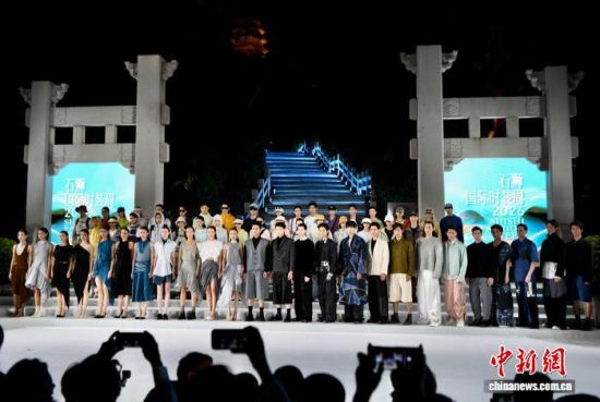 ͼΪ��Ļ���㡰ʱ��ʨ�ǡ���˿���桱¡�صǳ������������ ������ ��