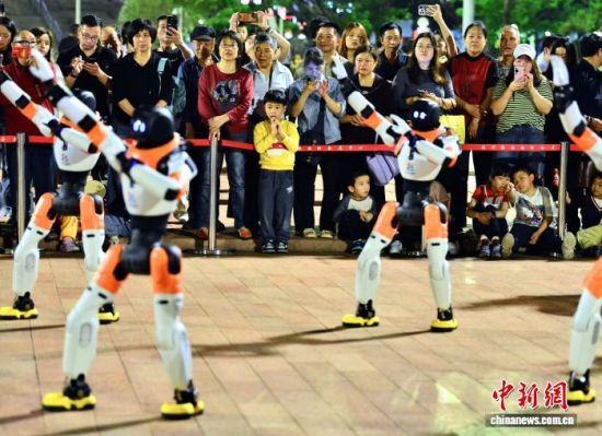 4��20������һ�������Ƽ���������Եľ������ܻ�����·�����ร��������һ�㳡����������� �ű� ��