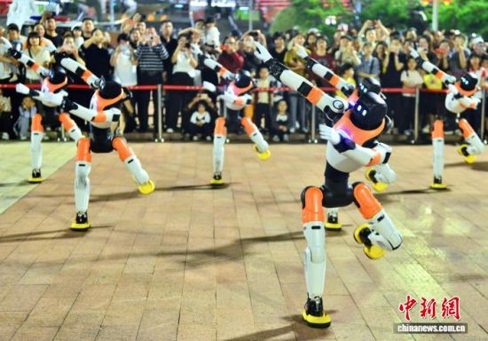 4��20������һ�������Ƽ���������Եľ������ܻ�����·�����ร��������һ�㳡����������� �ű� ��