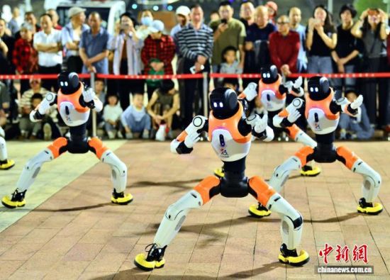 4��20������һ�������Ƽ���������Եľ������ܻ�����·�����ร��������һ�㳡����������� �ű� ��