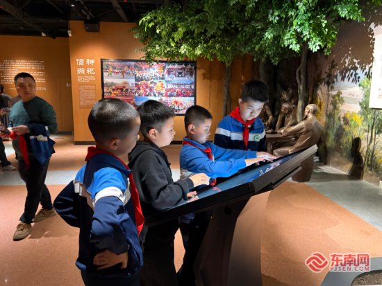 ���Ӽ�ͥ���������� (���ֵֽ���ʱ������ʵ������ͼ)