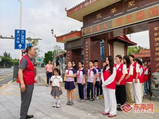 ��Ȥ��ʥ������Ժʰ�⡱������ѧ��ֳ�����Ϫ����ʱ������ʵ������ͼ��