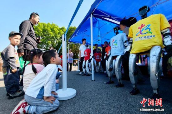 4��26�գ��������ݣ�����������С���ѹۿ������������ ������ ��