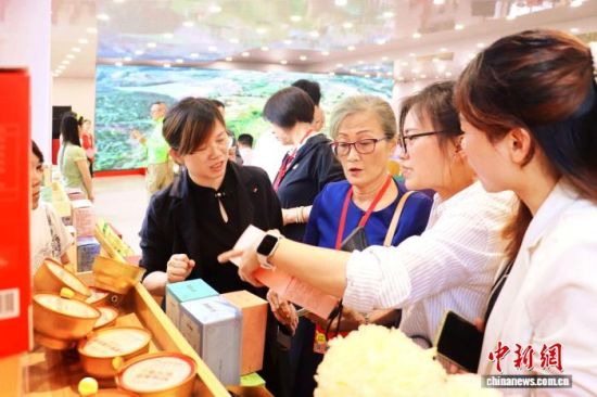 ���縣��ʮ��ͬ���ܻ�һ�вι��˽��������ز������������� ������ ��