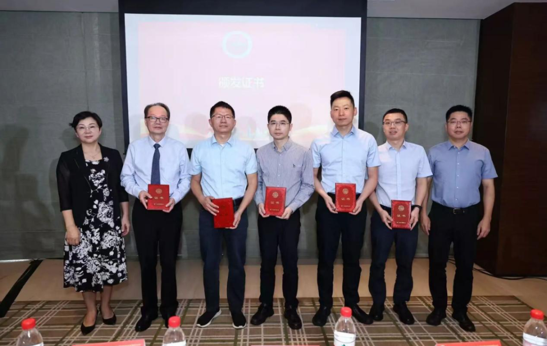 ũԱĬѡҽʦЭٲҽʦ᳤ֻ