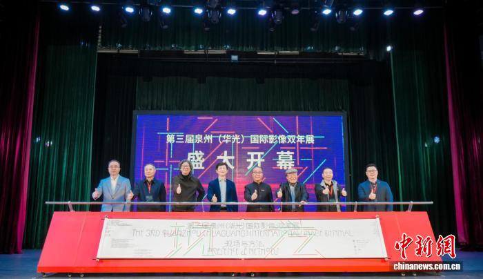 Ȫݣ⣩Ӱ˫չĻӰΪţԻδ