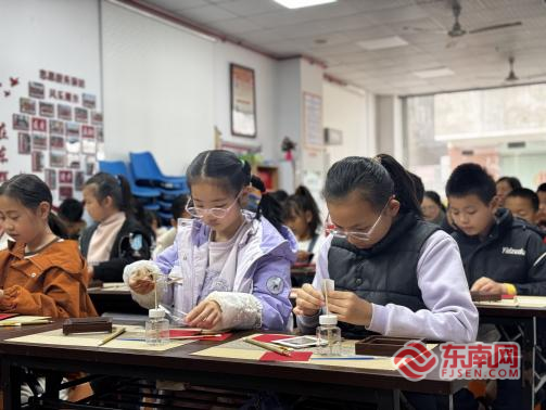 �����������ڿ��á����������ߵ񴫳� ���������Ļ�����