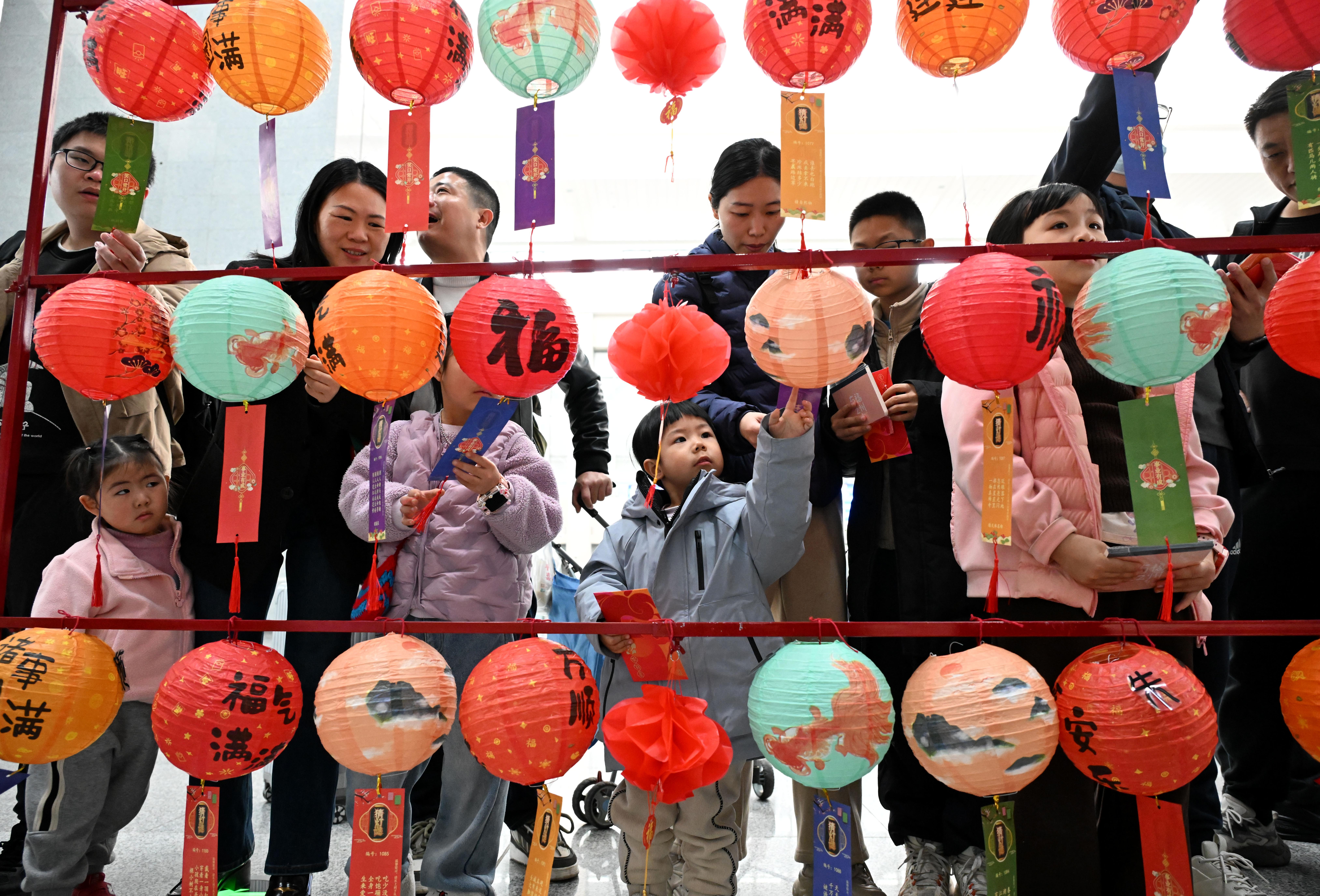 ���ݣ����ټ��ա���ӭ�´�