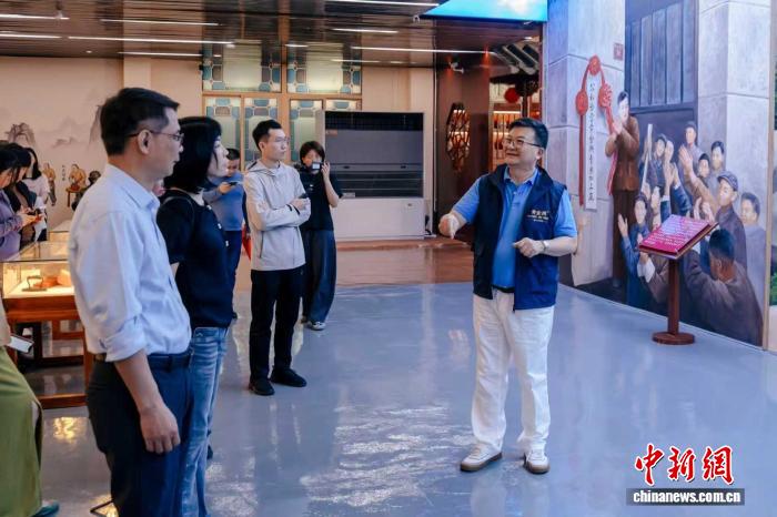 ���ꡰ�ƽ��ˡ���ҩʳ����ѭ˿· ������������