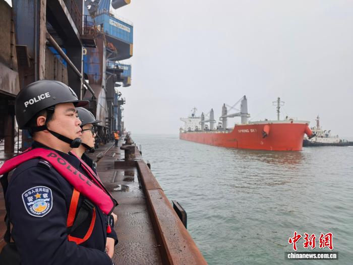 ���ݻ����߼�վ����һ������������ư����