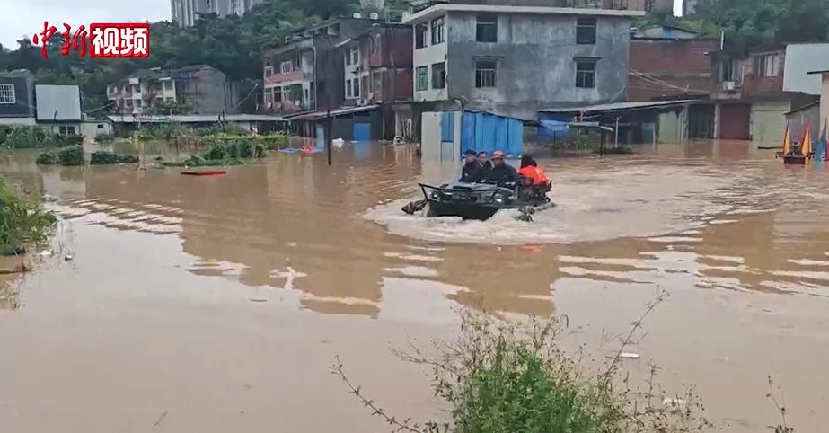 ̨�硰ɳ�¶��������ε�½ ǿ�������Ϯ��������8����ת��
